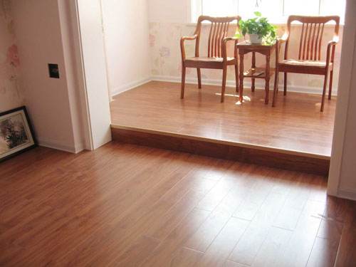 木地板优于地砖的十大理由-环保板材十大品牌富士龙板材